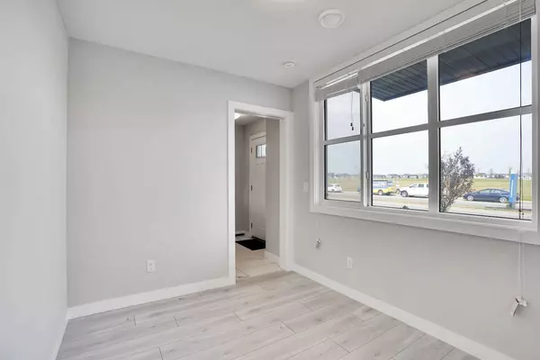Calgary, AB T3N 1S4,6469 128 AVE NE