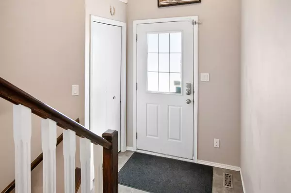 Penhold, AB T0M 1R0,40 Douglas Close