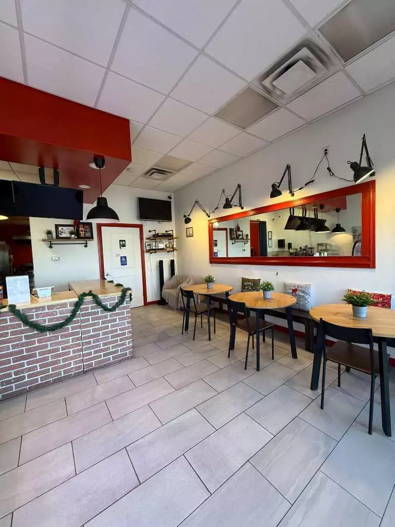 Calgary, AB T1Y 5T8,123 Bakery LN NE