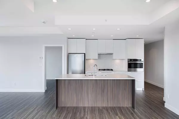 Calgary, AB T2G2L8,530 3 ST SE