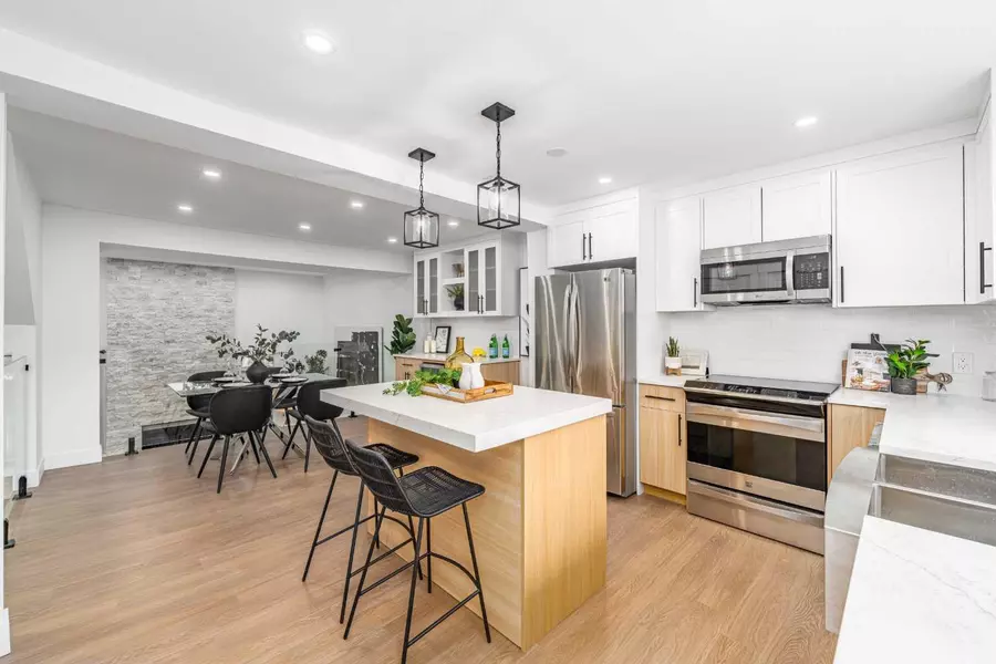 27 Silver Springs DR NW #72, Calgary, AB T3B 4N3