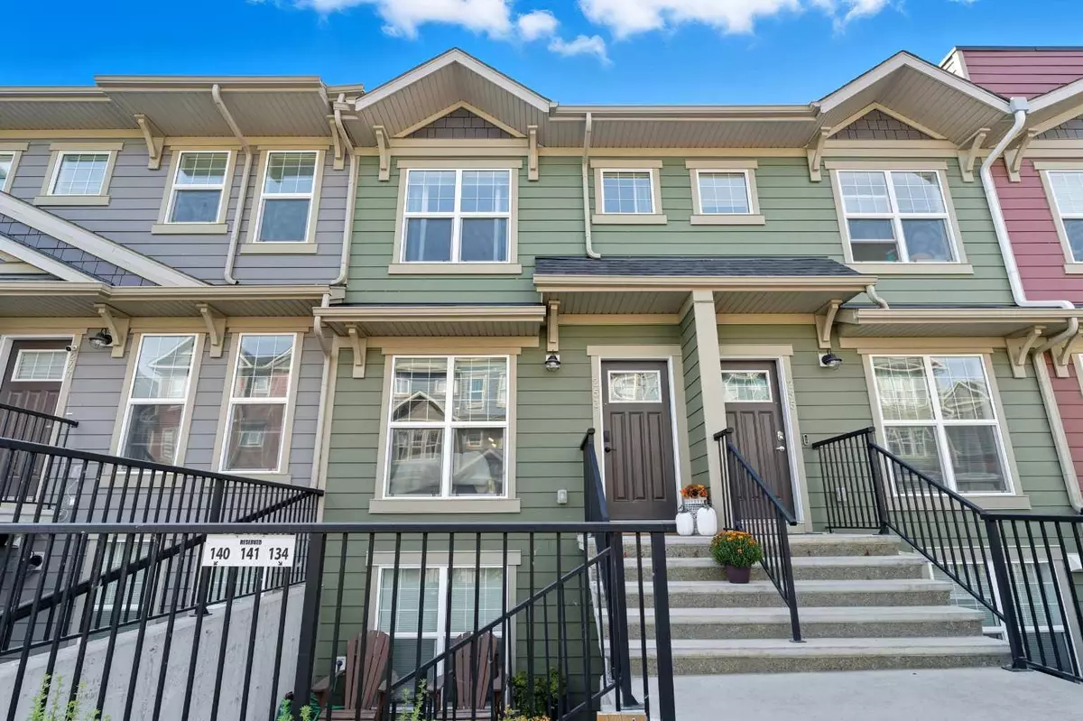 Calgary, AB T3M3K8,253 Cranbrook SQ SE
