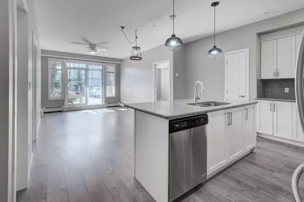 Calgary, AB T2Z 5C8,6703 New Brighton AVE SE #103