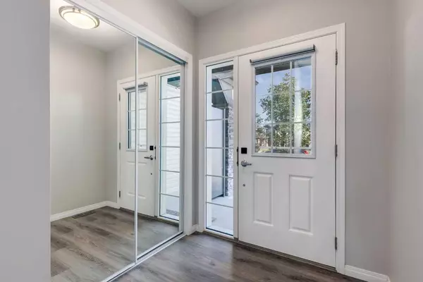 Airdrie, AB T4B 4J1,157 Hillcrest SQ SW