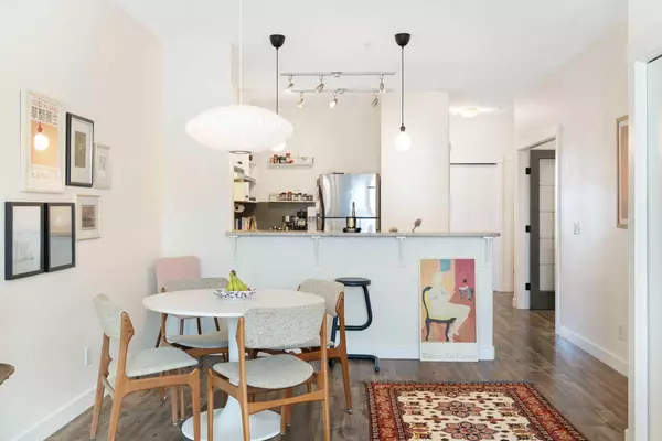 Calgary, AB T2E 9C3,830 Centre AVE NE #406