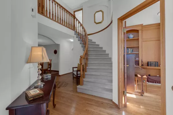 Calgary, AB T2Z 2L3,271 Mountain Park DR SE