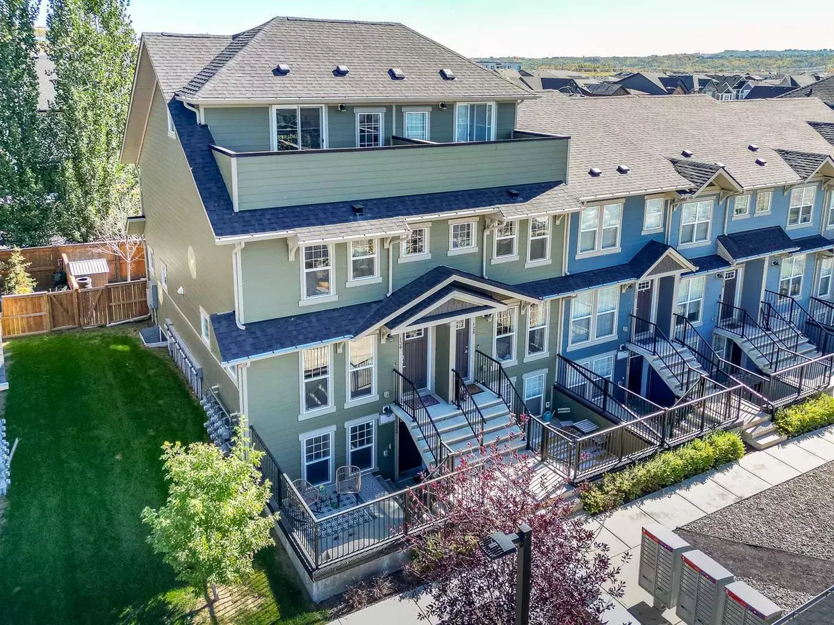 Calgary, AB T3M 3E3,130 Cranbrook SQ SE