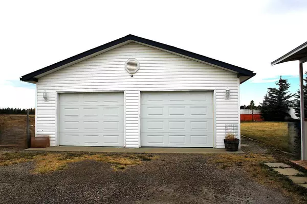 Sundre, AB T0M1X0,24 Noblefern WAY