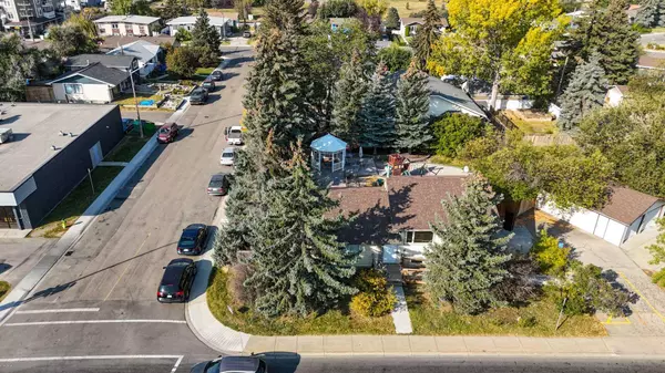 Airdrie, AB T4B 1E2,309 Main ST NW