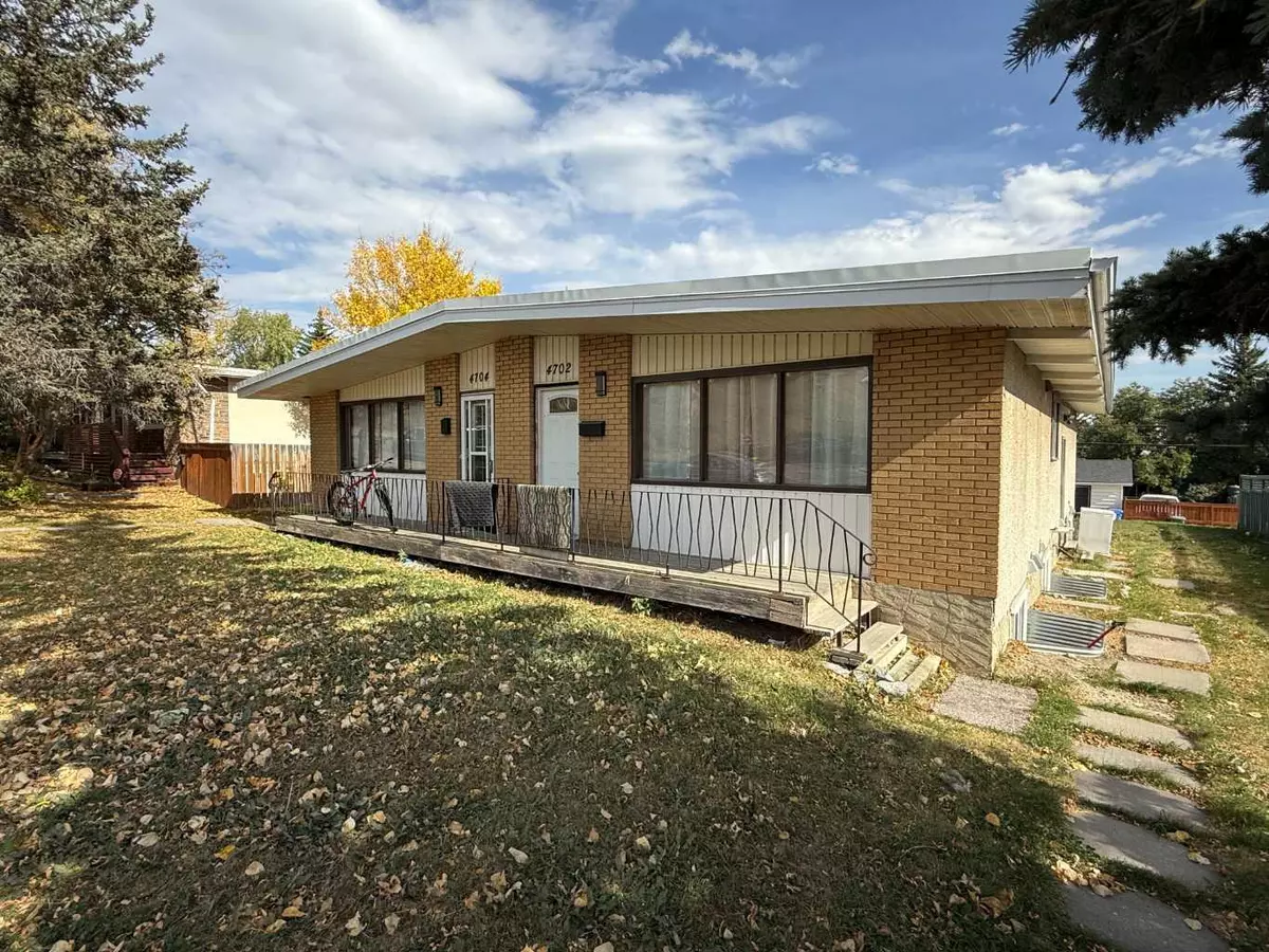 Calgary, AB T2K 1J6,4704 14 ST NW
