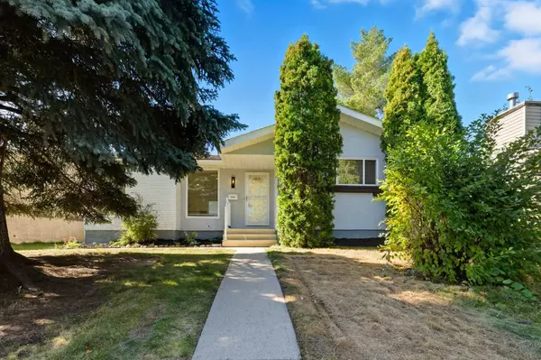 972 Bracewood Rise SW, Calgary, AB T2W 3C9