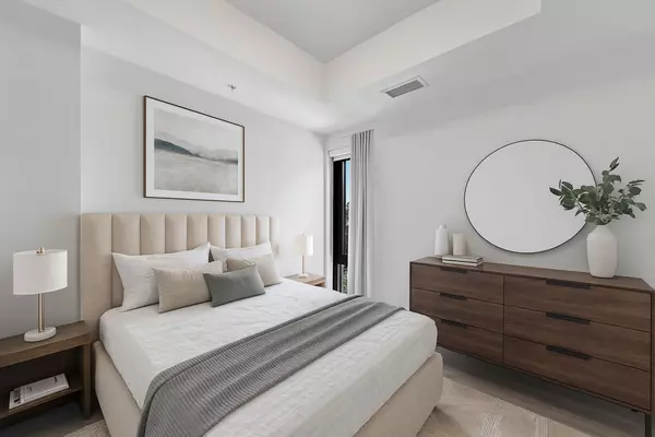 Calgary, AB T2P 1R8,730 2 AVE SW #1102