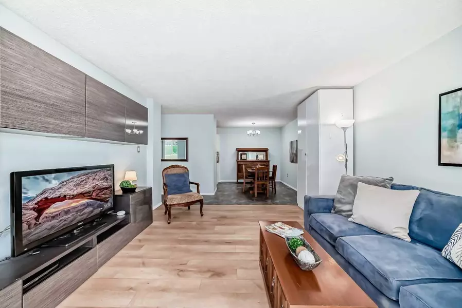 8948 Elbow DR SW #191, Calgary, AB T2V0H9