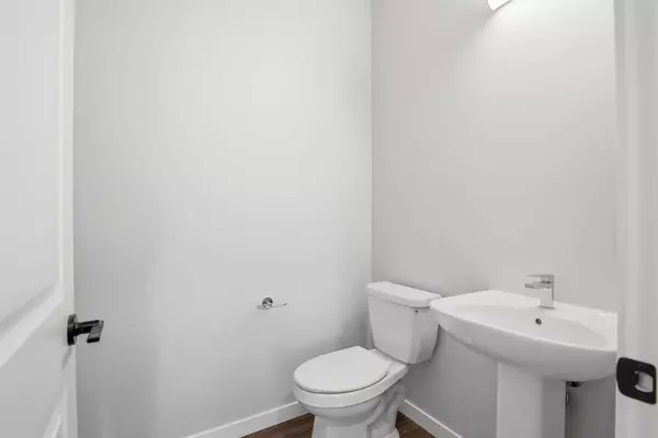 Airdrie, AB T4B 5P9,119 Chinook Winds MNR SW