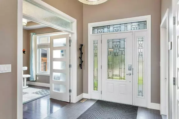 Red Deer, AB T4P 0K8,19 Trump PL