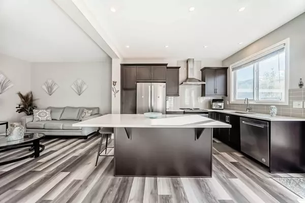 Airdrie, AB T4A0X9,615 Kingsmere WAY SE