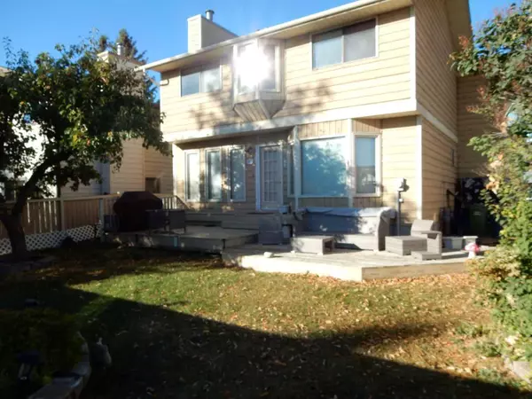 Calgary, AB T3K2H2,16 Bedwood Rise NE