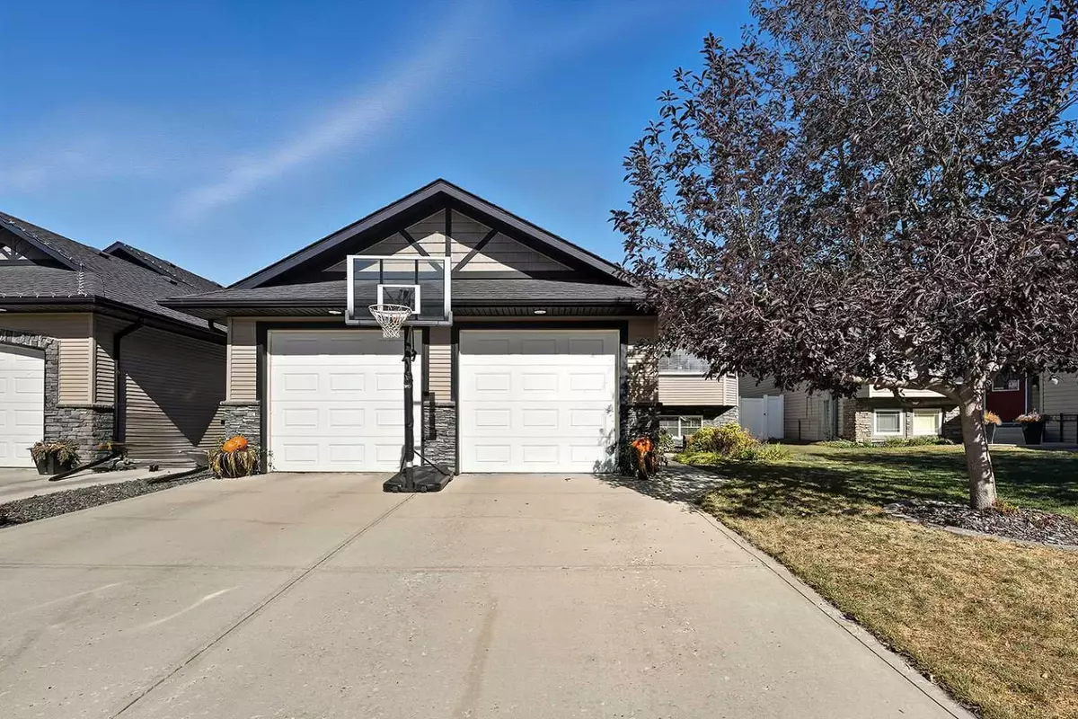 Red Deer, AB T4R 0G3,8 Van Dorp ST