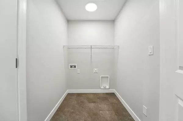 Blackfalds, AB T4M 0L3,54 Vista Close