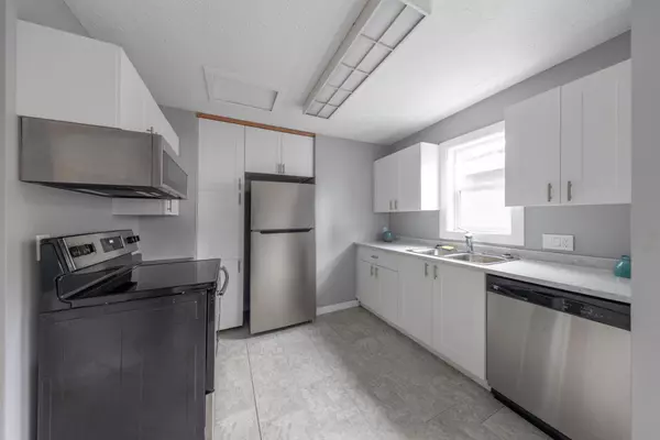 Lloydminster, SK S9V0L7,4717 49 ST