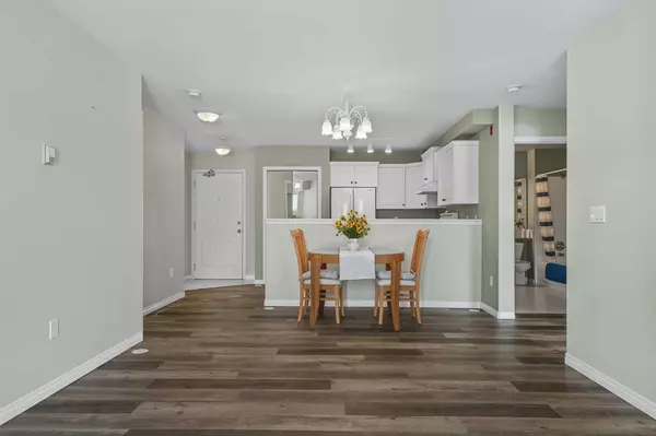 Red Deer, AB T4N6P7,6118 53 AVE #208