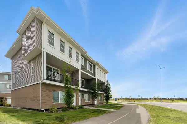 Calgary, AB T3N 2G1,6347 128 AVE NE