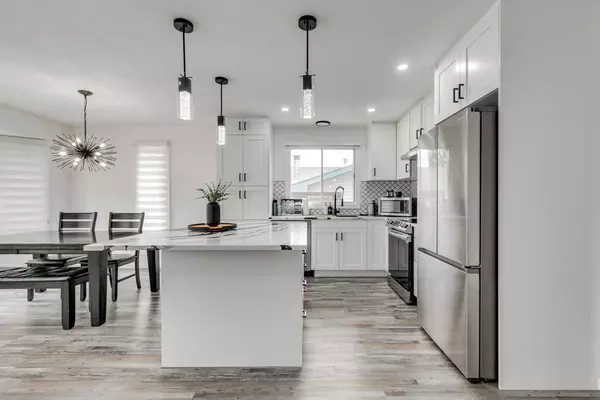 Airdrie, AB T4B1T3,1807 Summerfield BLVD SE