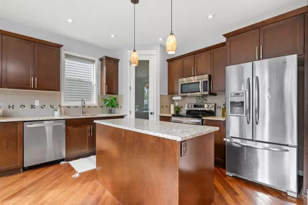 Airdrie, AB T4B 0P6,2938 Chinook Winds DR SW