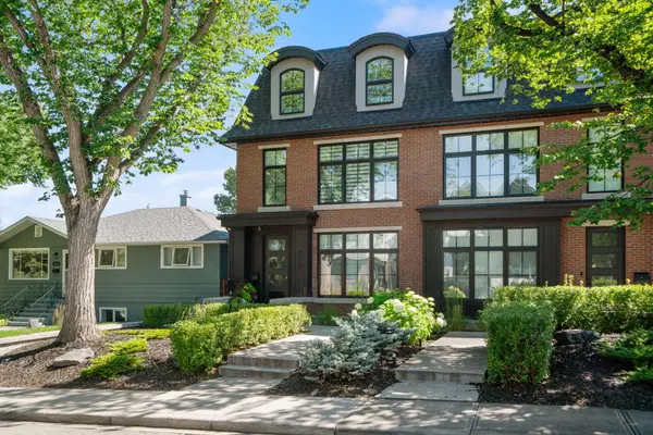 Calgary, AB T3E 3A1,2818 36 ST SW