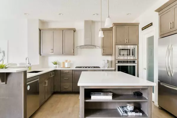 Cochrane, AB T4C 0N3,49 Sunset MNR