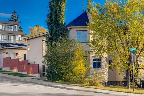 3178 20 ST SW, Calgary, AB T2T 6R2