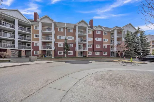 Calgary, AB T2Z 0B4,10 Prestwick Bay SE #4105