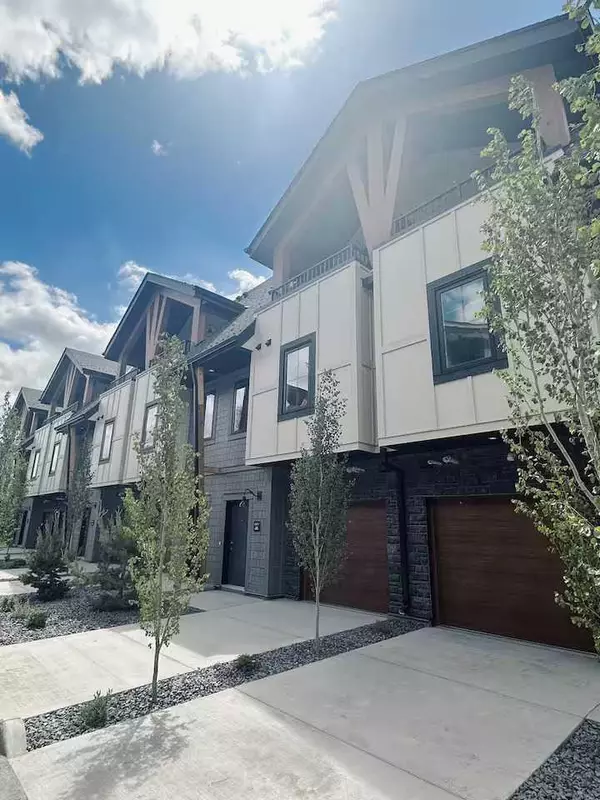Canmore, AB T2W 2W1,1717B Mountain AVE #3