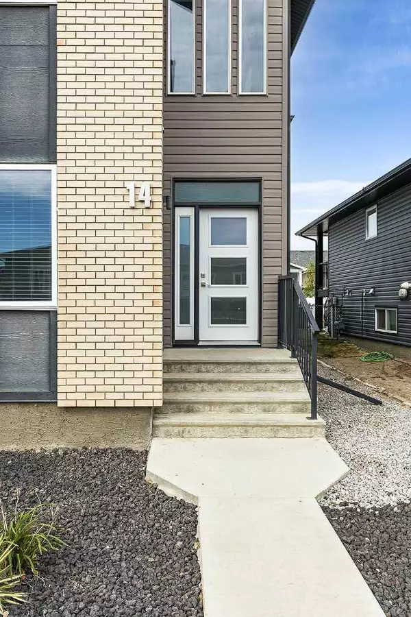 Medicine Hat, AB T1B0G5,14 Somerset RD SE
