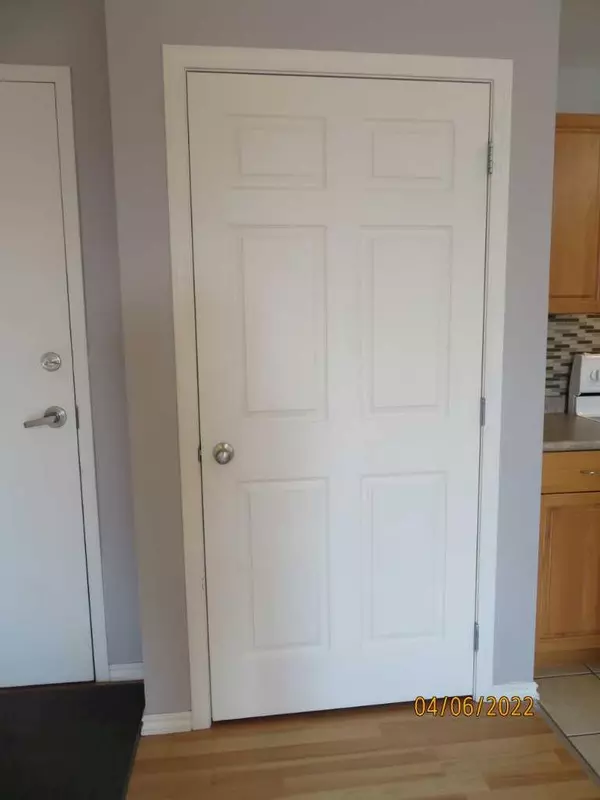 Lloydminster, AB T9V 3L1,6608 42 ST #303A