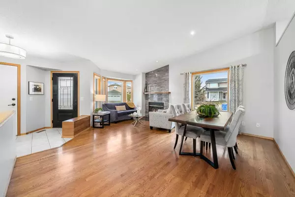 Calgary, AB T3A 5C7,177 Hidden Vale Close NW