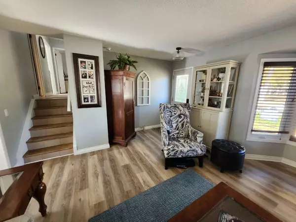 Calgary, AB T2H 1R6,8555 Addison PL SE