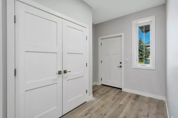 Innisfail, AB T4G 1P3,5043 56 ST