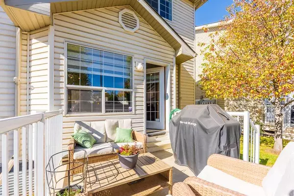 Calgary, AB T2Z 3C8,119 Mt Douglas MNR SE