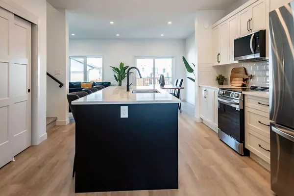 Red Deer, AB T4S 3G6,44 Earl Close