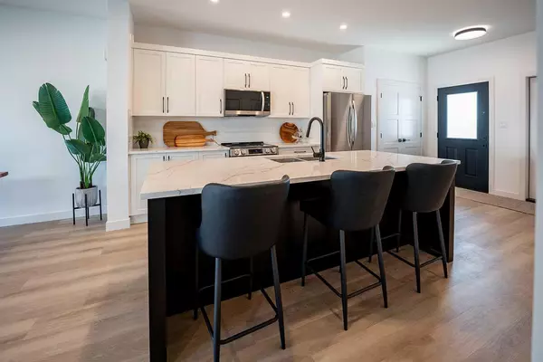 Red Deer, AB T4S 3G6,44 Earl Close