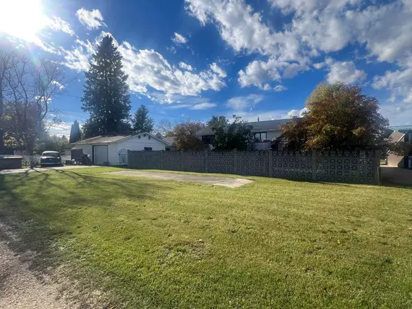Slave Lake, AB T0G 2A2,309 4 ST NE