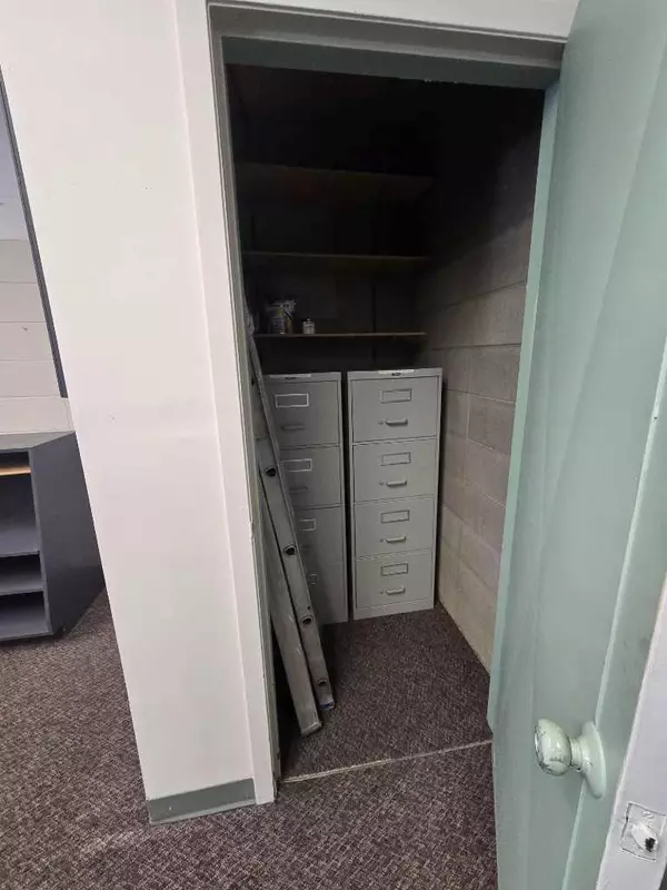 Red Deer, AB T4N 3W9,4709 49 AVE