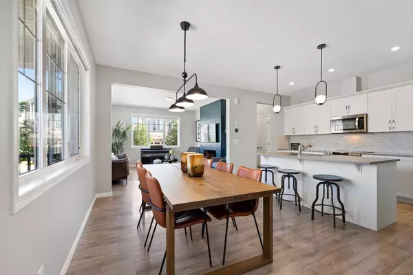 Calgary, AB T2X 4K2,19 Yorkville Gate SW