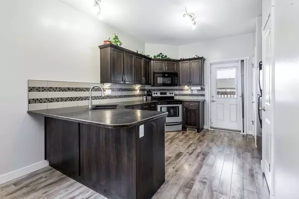 Blackfalds, AB T4M 0A5,45 Coachman WAY