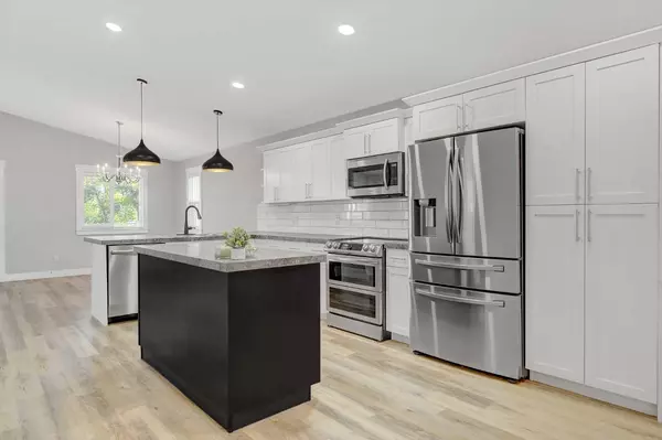 Grande Prairie, AB T8V 1N6,9812 108 AVE