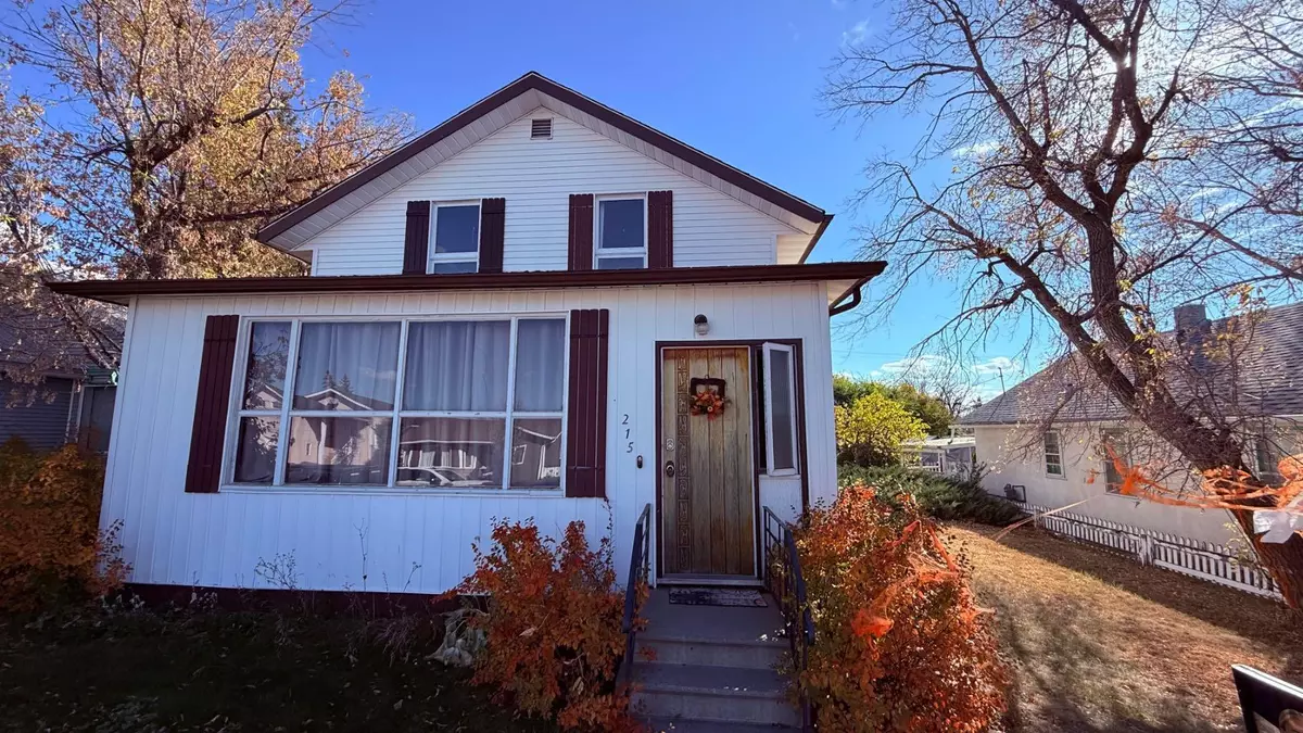 Hanna, AB T0J 1P0,215 5 AVE W