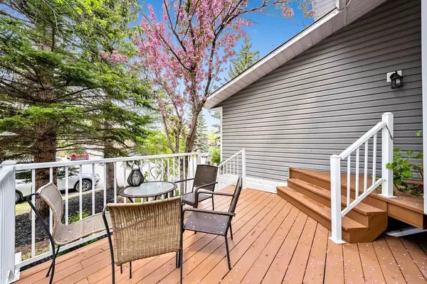 Cochrane, AB T4C 1G4,6 Castle PL