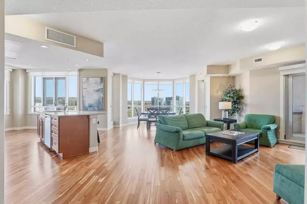 32 Varsity Estates CIR NW #1005, Calgary, AB T3A 2Y1