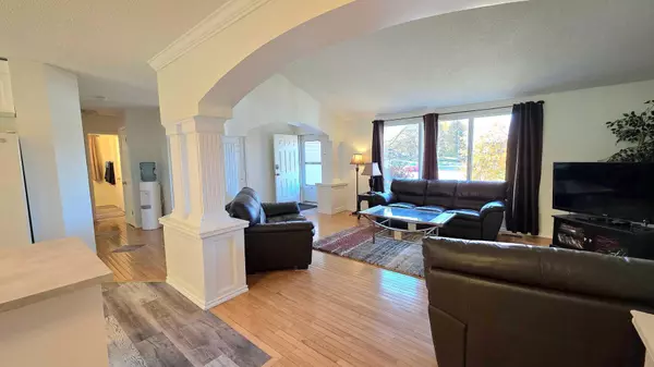 Fox Creek, AB T0H 1P0,600 Hammond DR